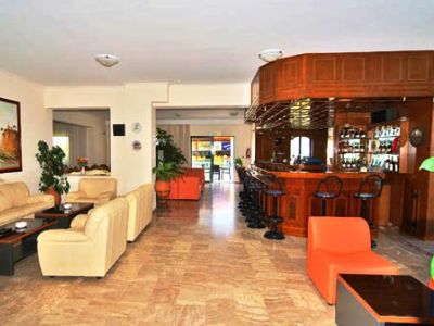 Apellis Hotel Lambi  Luaran gambar